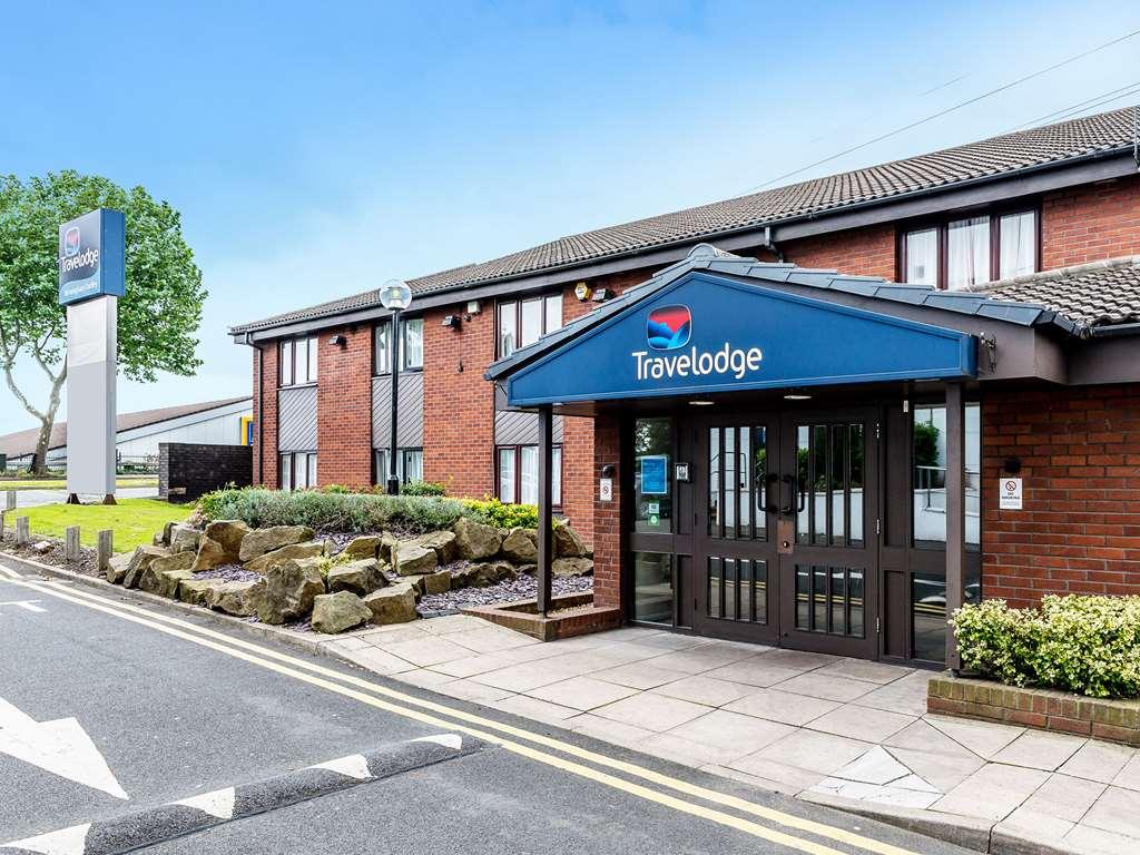 Travelodge Birmingham Dudley Bagian luar foto
