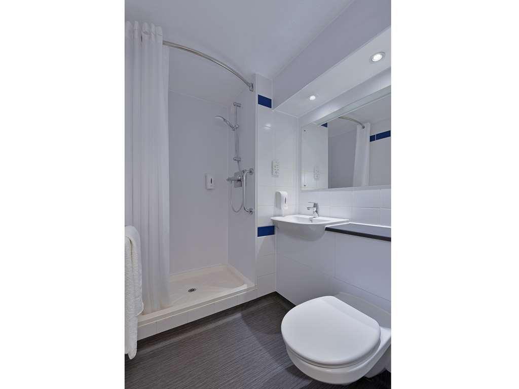 Travelodge Birmingham Dudley Ruang foto