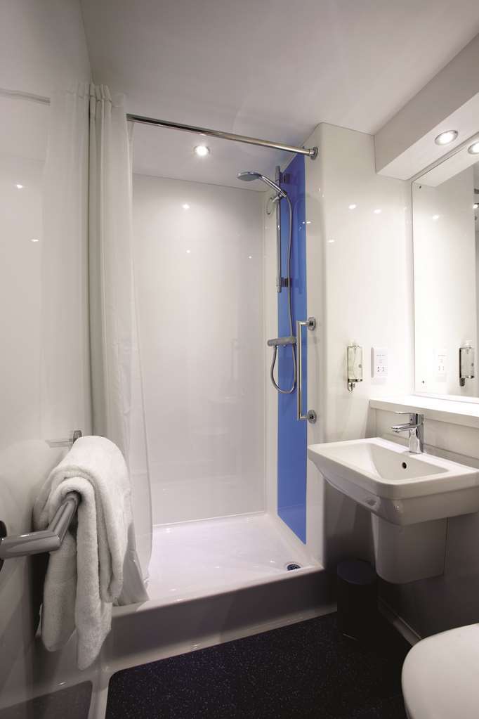Travelodge Birmingham Dudley Ruang foto