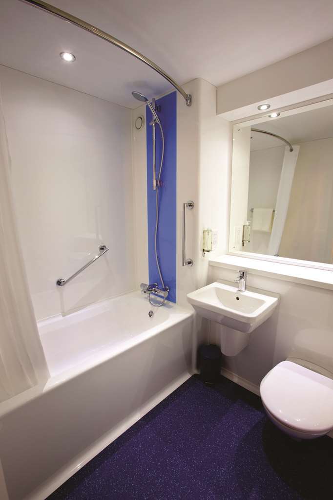 Travelodge Birmingham Dudley Ruang foto